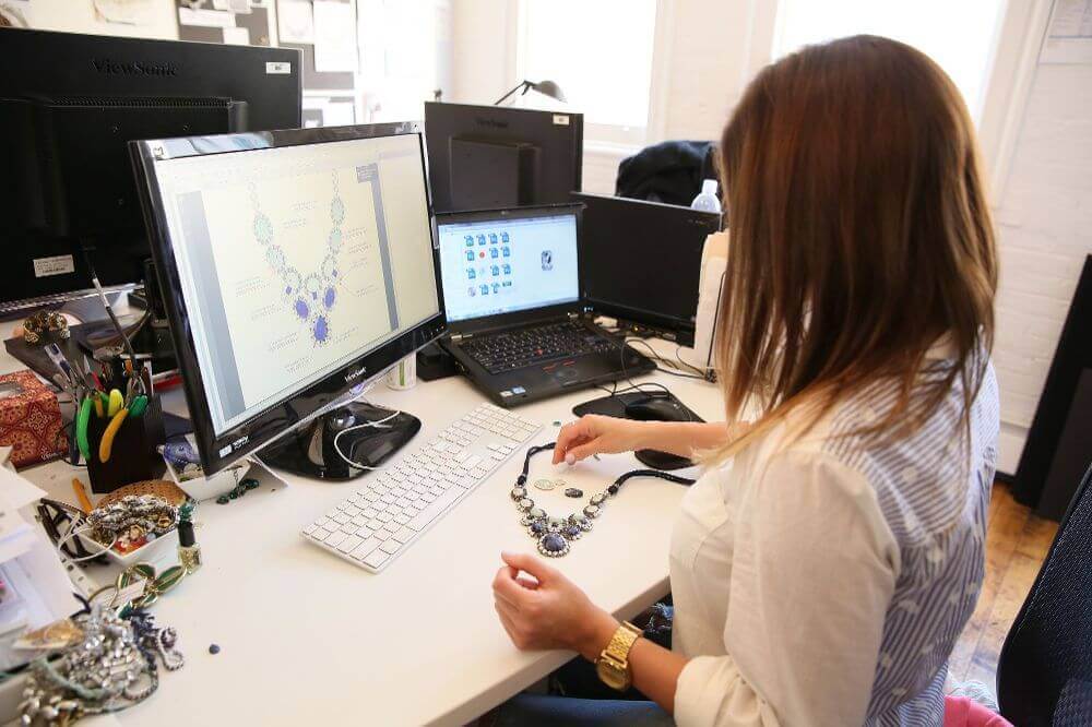How to hire a CAD jewelry designer?